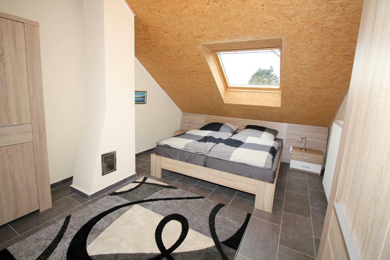 Ferienwohnung Beckendorf Losheim Luaran gambar